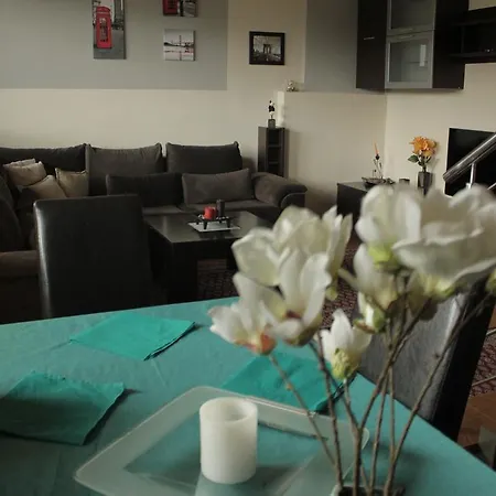 Apartment Uma *